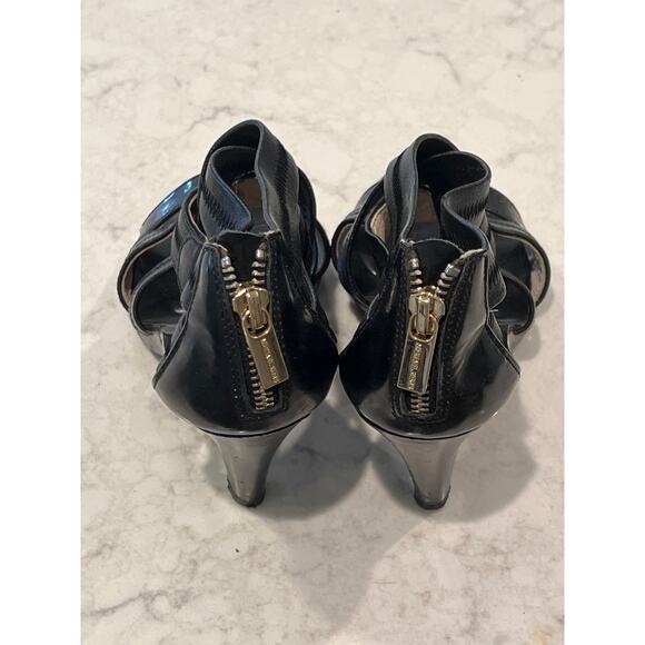 Michael Kors Women’s Back Zip‎ Karina Cross-Strap Cone Heels Party Size 7M Black - Picture 2 of 6